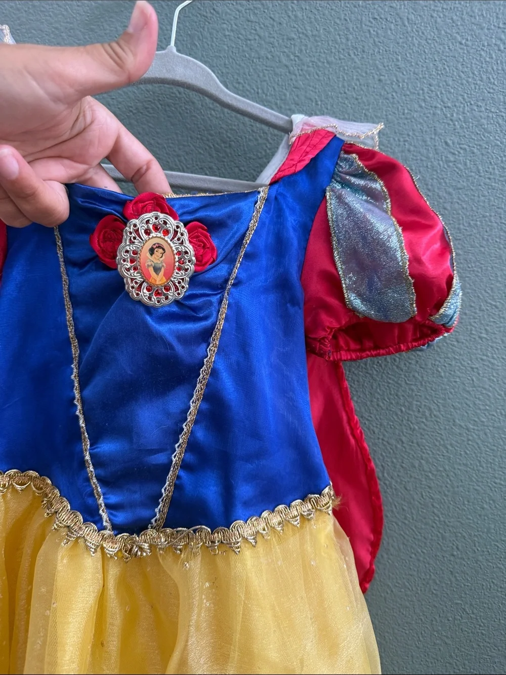 Disney Store Snow White Princess Dress Sz 4T Cape